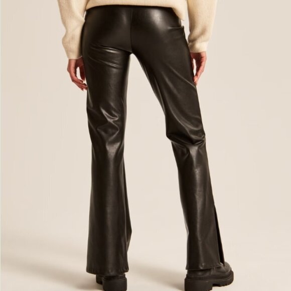 Abercrombie & Fitch Split-Hem Vegan Leather Slim Flare Pant Black Petite Short - Picture 2 of 6